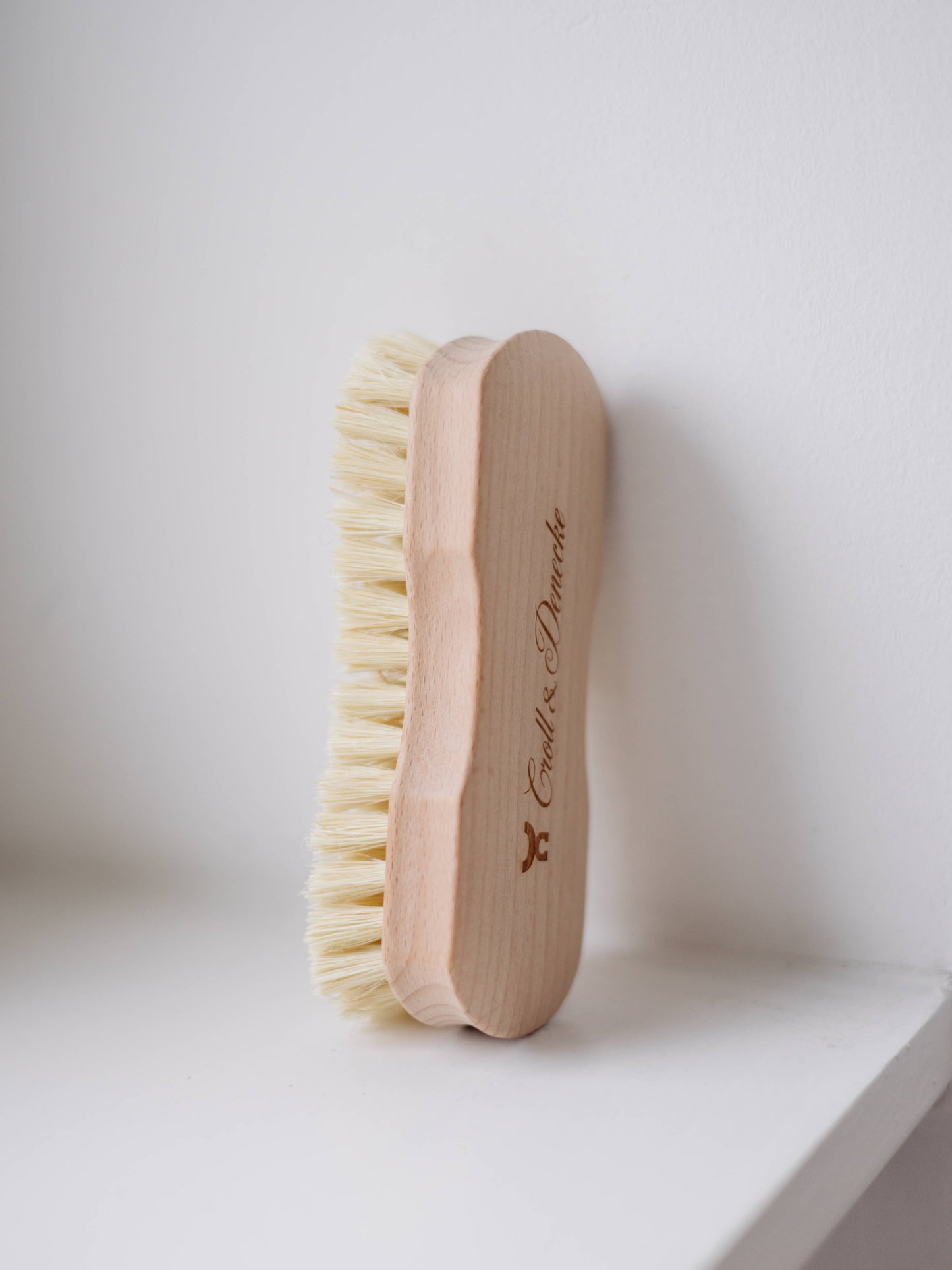 Natural Scrubbing Brush for Cleaning Kitchen and Household, Hard Bristlek