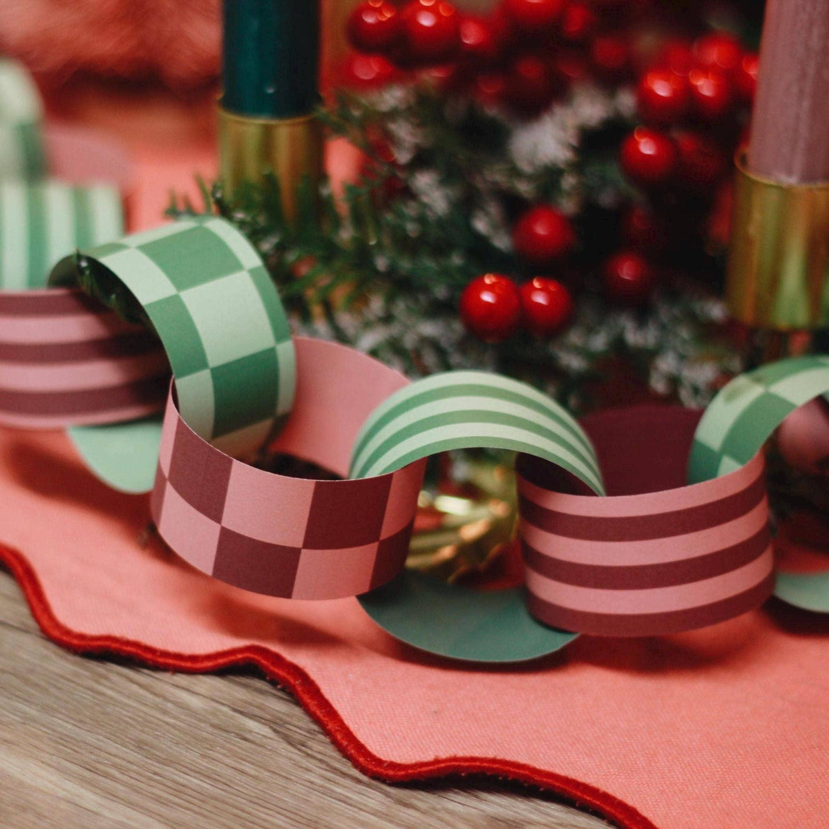 The Jolly Paper Chain Kit