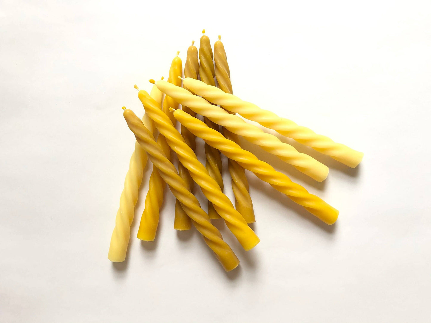 Beeswax Twisted Taper Dinner Candle - Set of 5