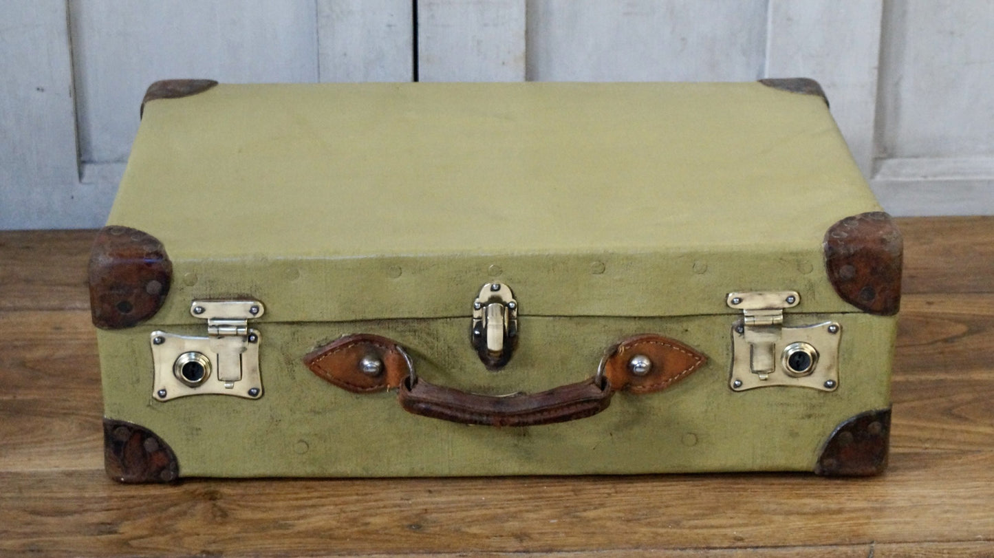 Vintage Pukka Military WWII Demob Case