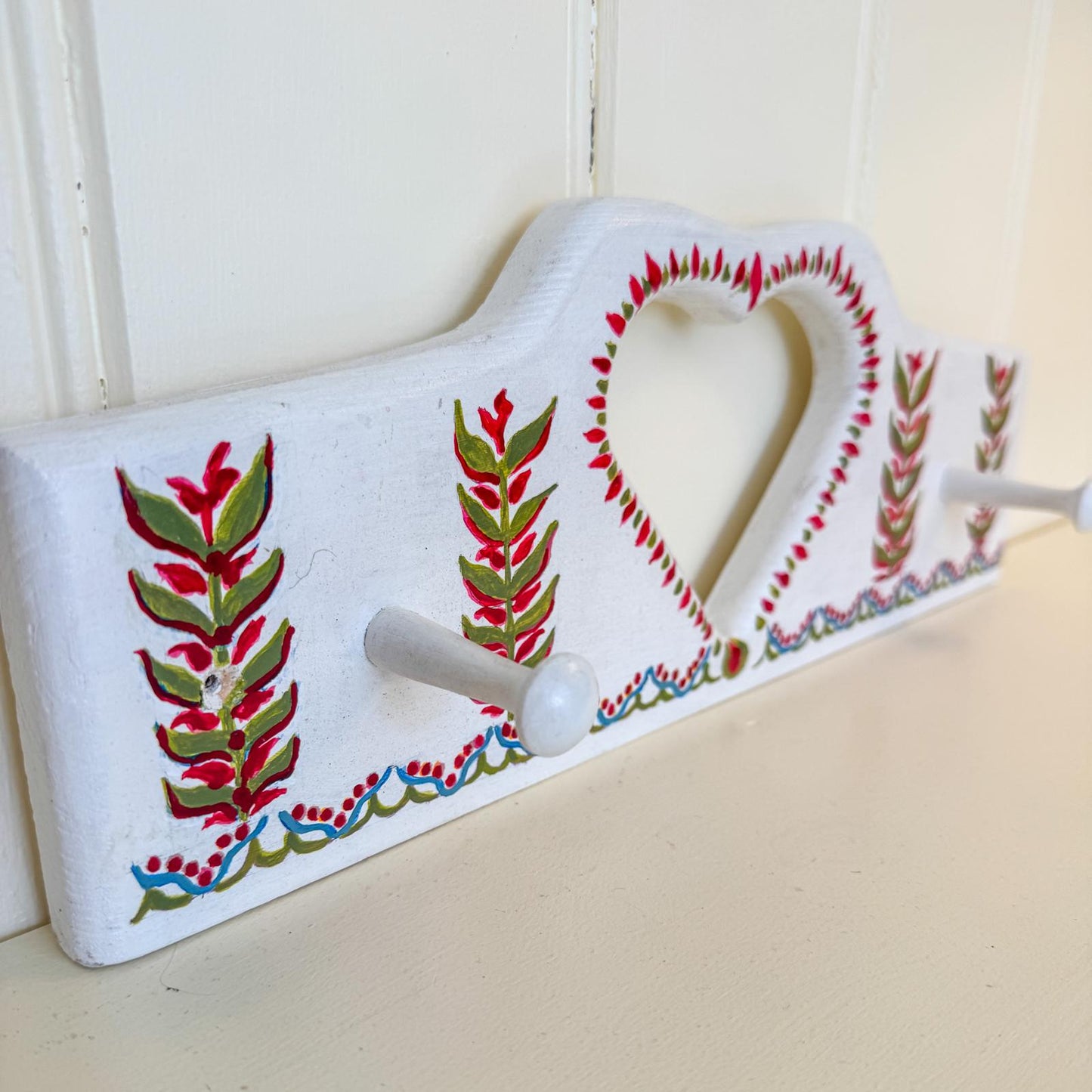 Hand Made in Sussex - The Cottage Heart Rail