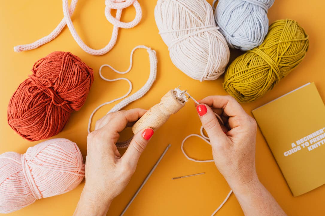 French Knitting Bobbin – Wooden Dolly