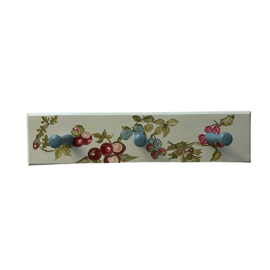 The Conker 3 Peg Rail