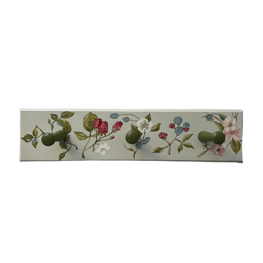 The Hedgerow 3 Peg Rail