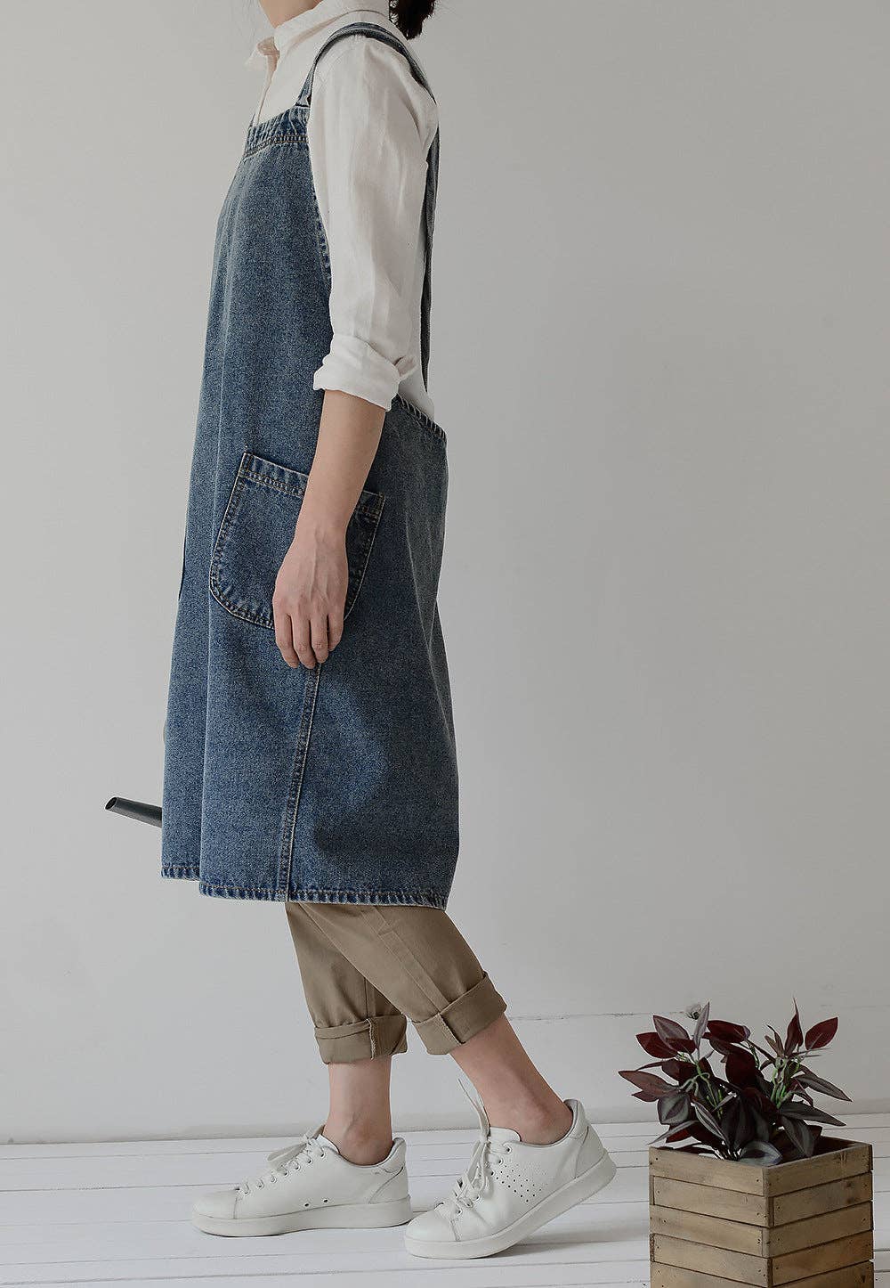 The Kyoto Denim Apron: Dark Blue