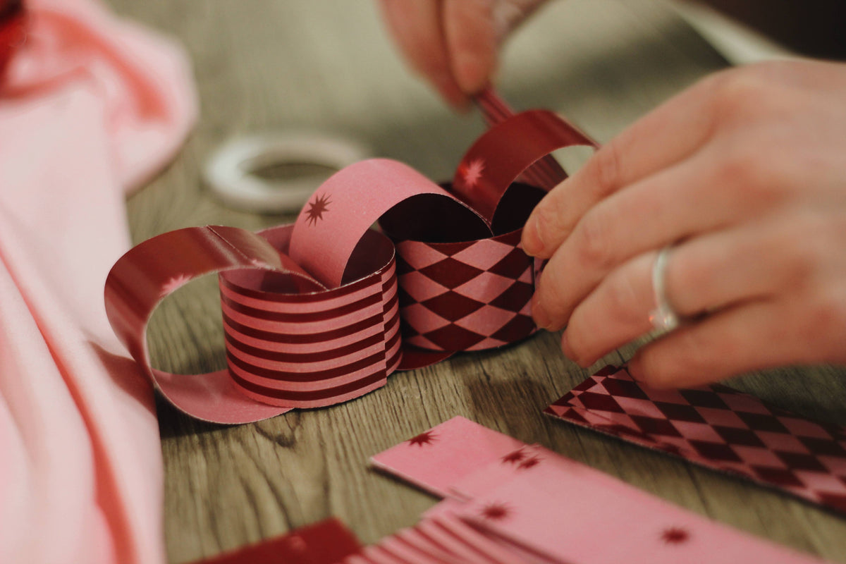 The Berry & Blush Paper Chain Kit
