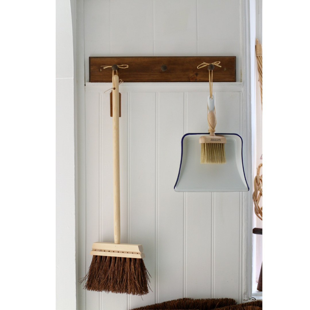 Hand Made In Sussex 3 Peg Rail
