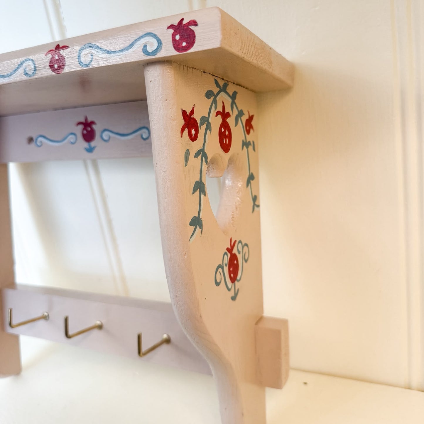 Handmade in Sussex - Key Shelf