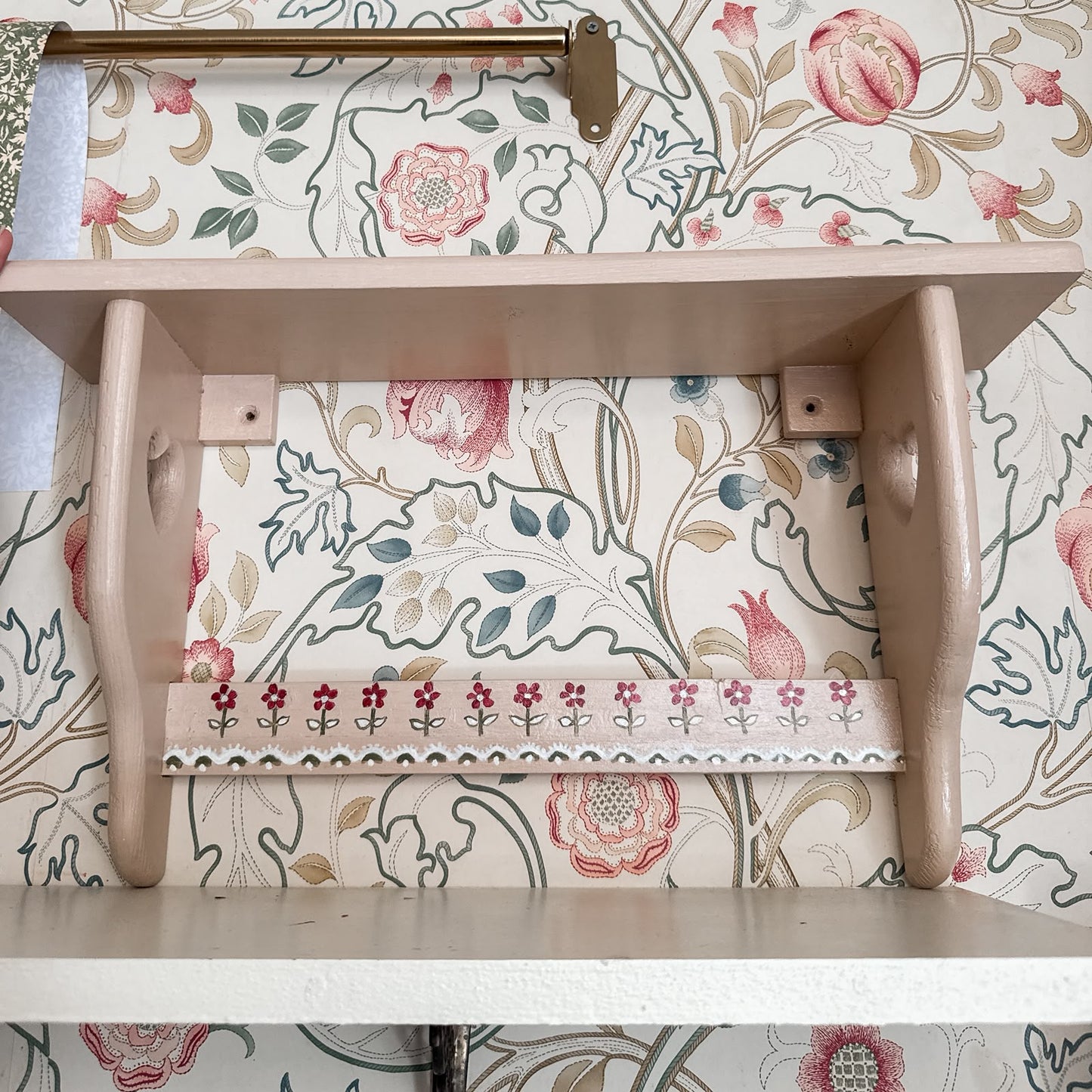 Handmade in Sussex - The Wildflower Shelf