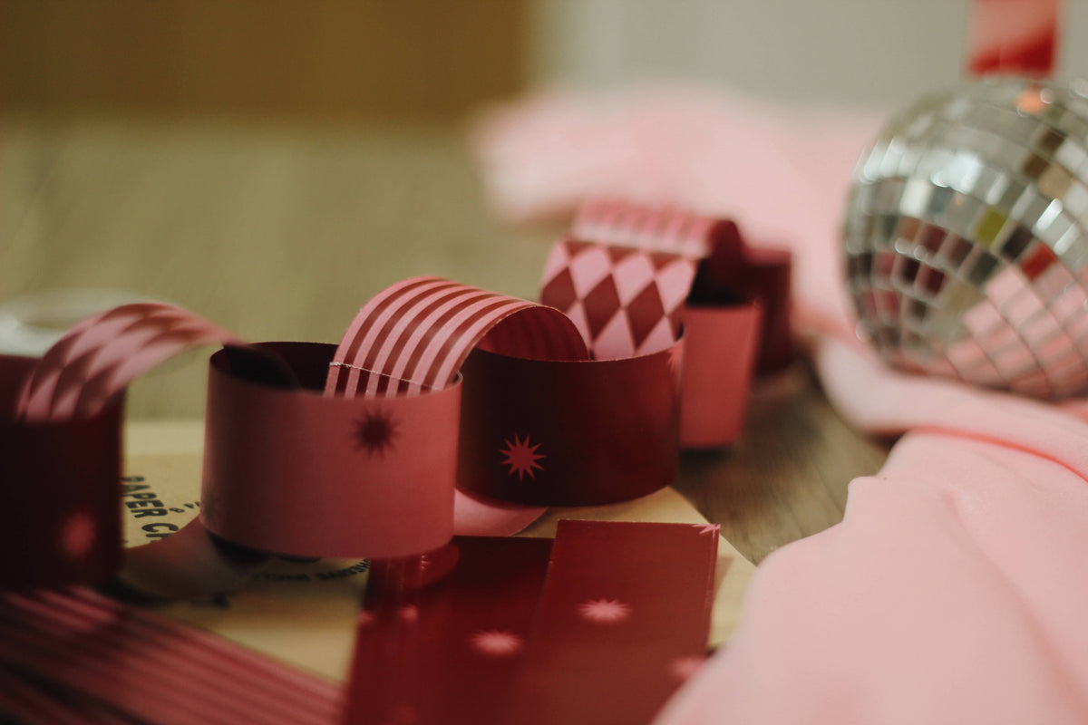 The Berry & Blush Paper Chain Kit