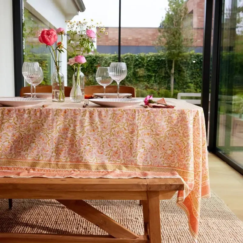 Tablecloth - Petunia Pink: 170 x 250