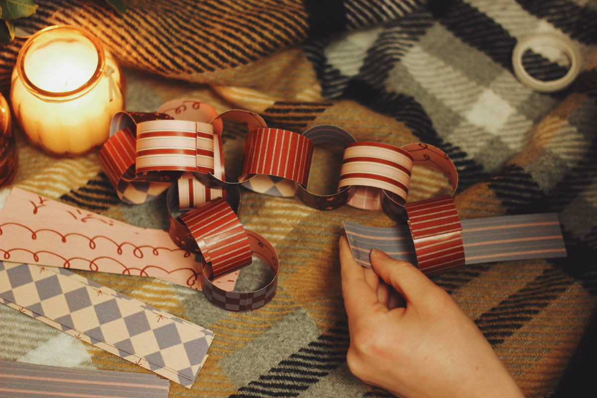The Merry Paper Chain Kit